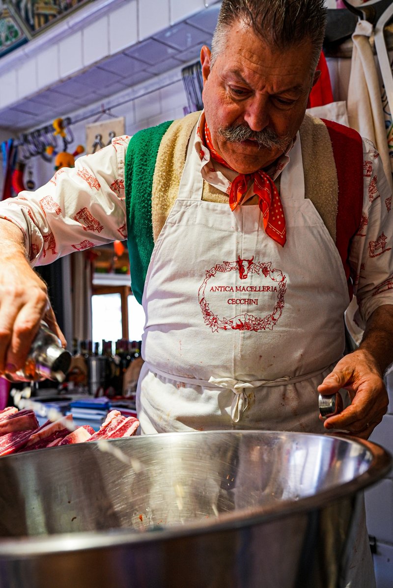 Ντάριο Τσεκίνι 4