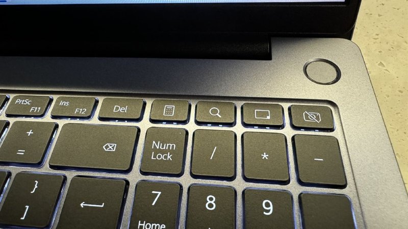 Huawei MateBook D16