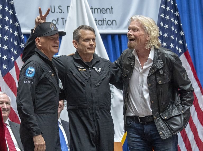 ΡΙΤΣΑΡΝΤ ΜΠΡΑΝΣΟΝ VIRGIN GALACTIC