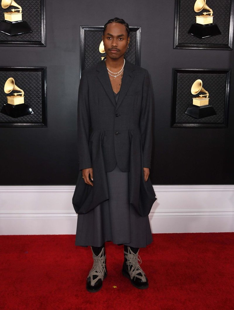 GRAMMYS ΒΡΑΒΕΙΑ ΚΟΚΚΙΝΟ ΧΑΛΙ