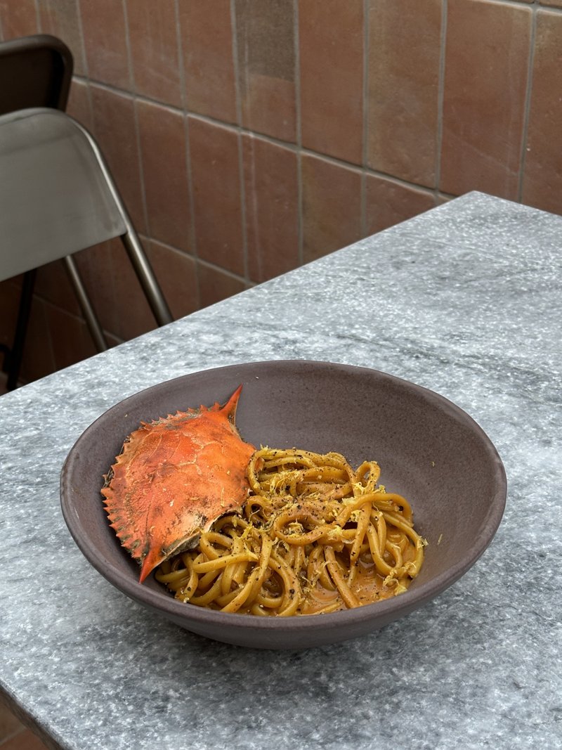 +2H Restaurant