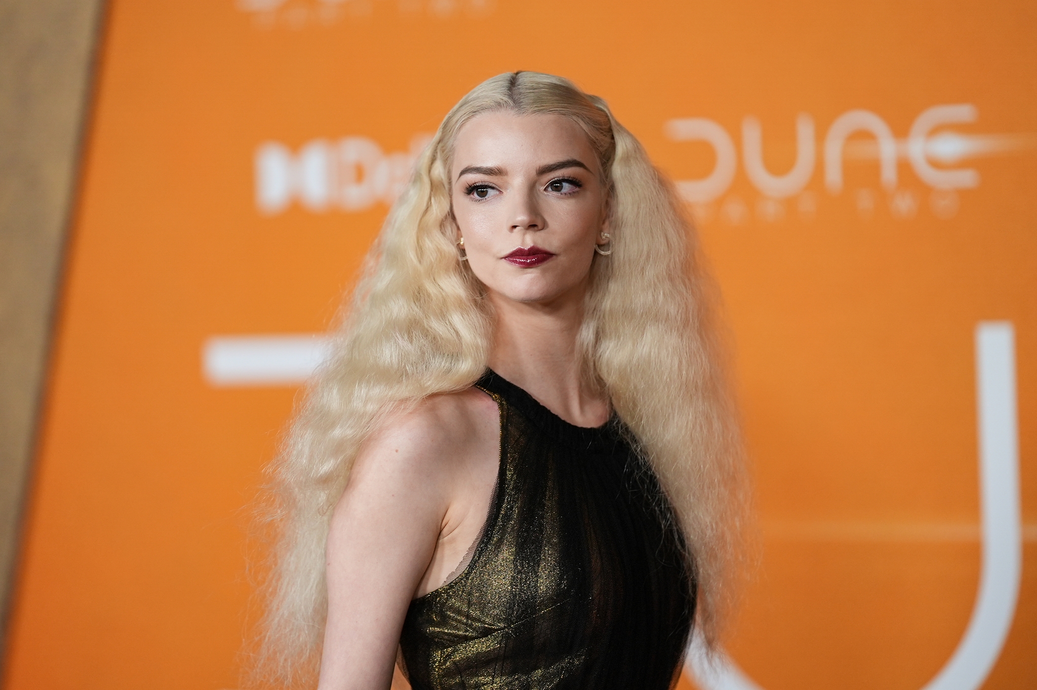 Είναι αλήθεια: Στη Δράμα Anya Taylor-Joy, Chris Evans και Salma Hayek για γυρίσματα - εικόνα 1