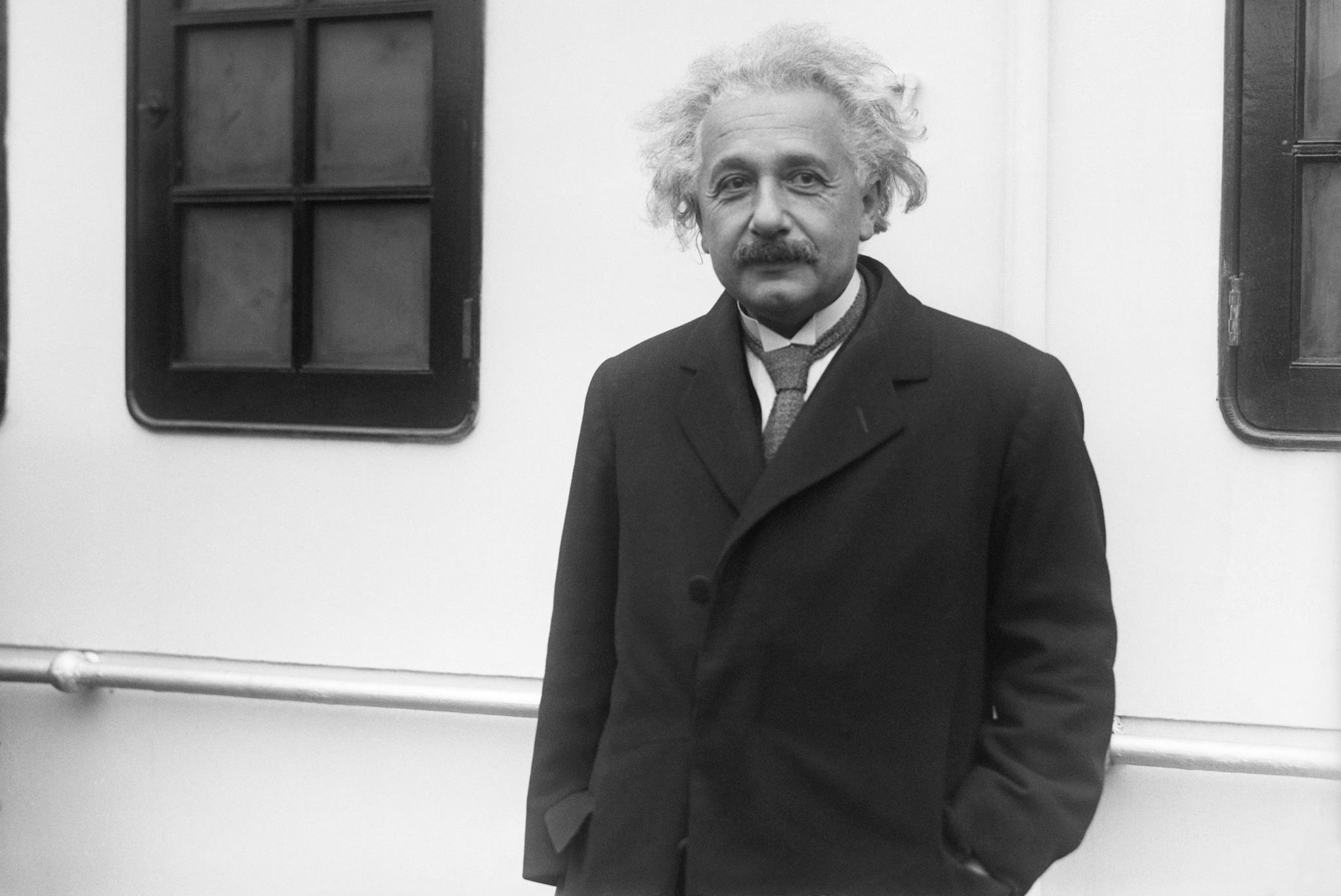 Οι 7 σοφοί κανόνες του Albert Einstein για να είσαι πιο ευτυχισμένος - εικόνα 2