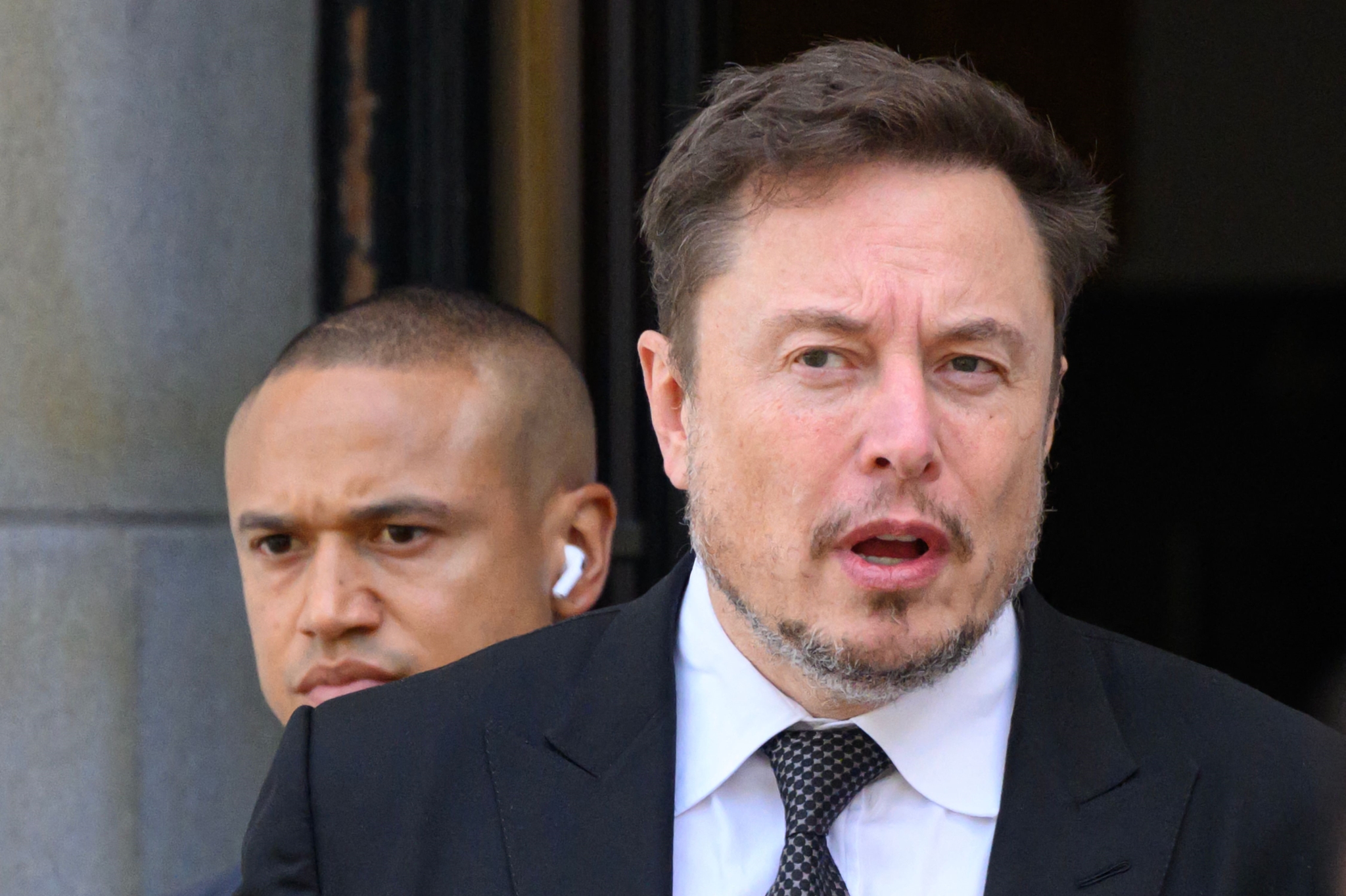 O Elon Musk μιλά για ελευθερία του λόγου και μετά σπάει ρεκόρ αποκλεισμών στο X (Twitter) - εικόνα 1
