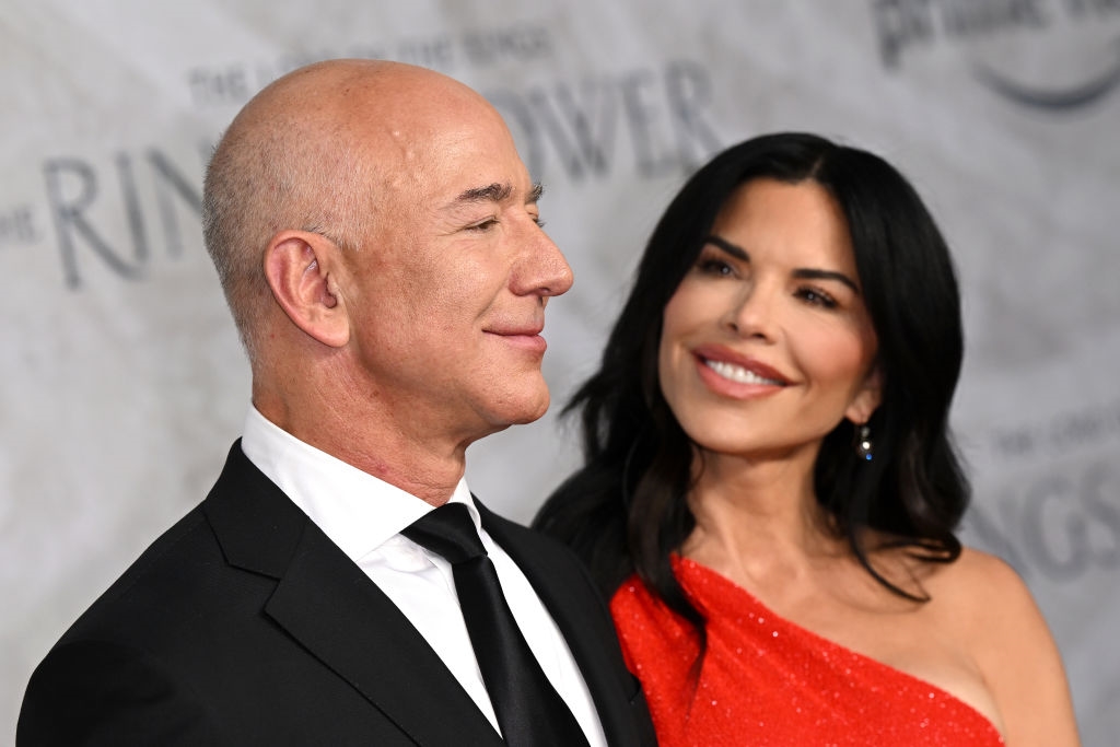 Ο Jeff Bezos λέει ότι η πρώτη του διαστημική πτήση έμοιαζε με μνημόσυνο - εικόνα 1