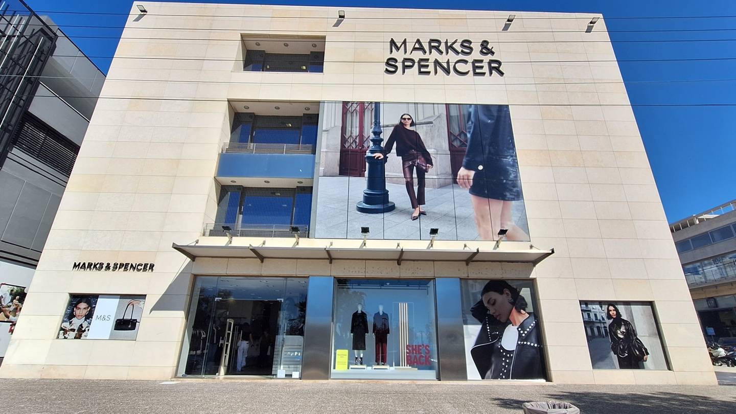 Η Marks & Spencer αναβαθμίζει την εμπειρία στα καταστήματά της στην Ελλάδα με στοχευμένες επενδύσεις υψηλής αισθητικής