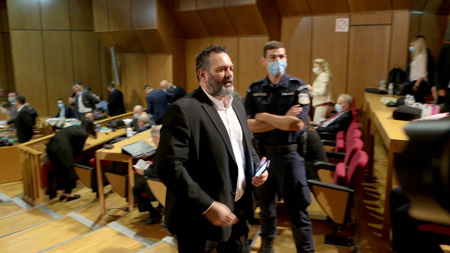 Οι συλλήψεις και οι μεταγωγές των μελών της Χρυσής Αυγής στη φυλακή