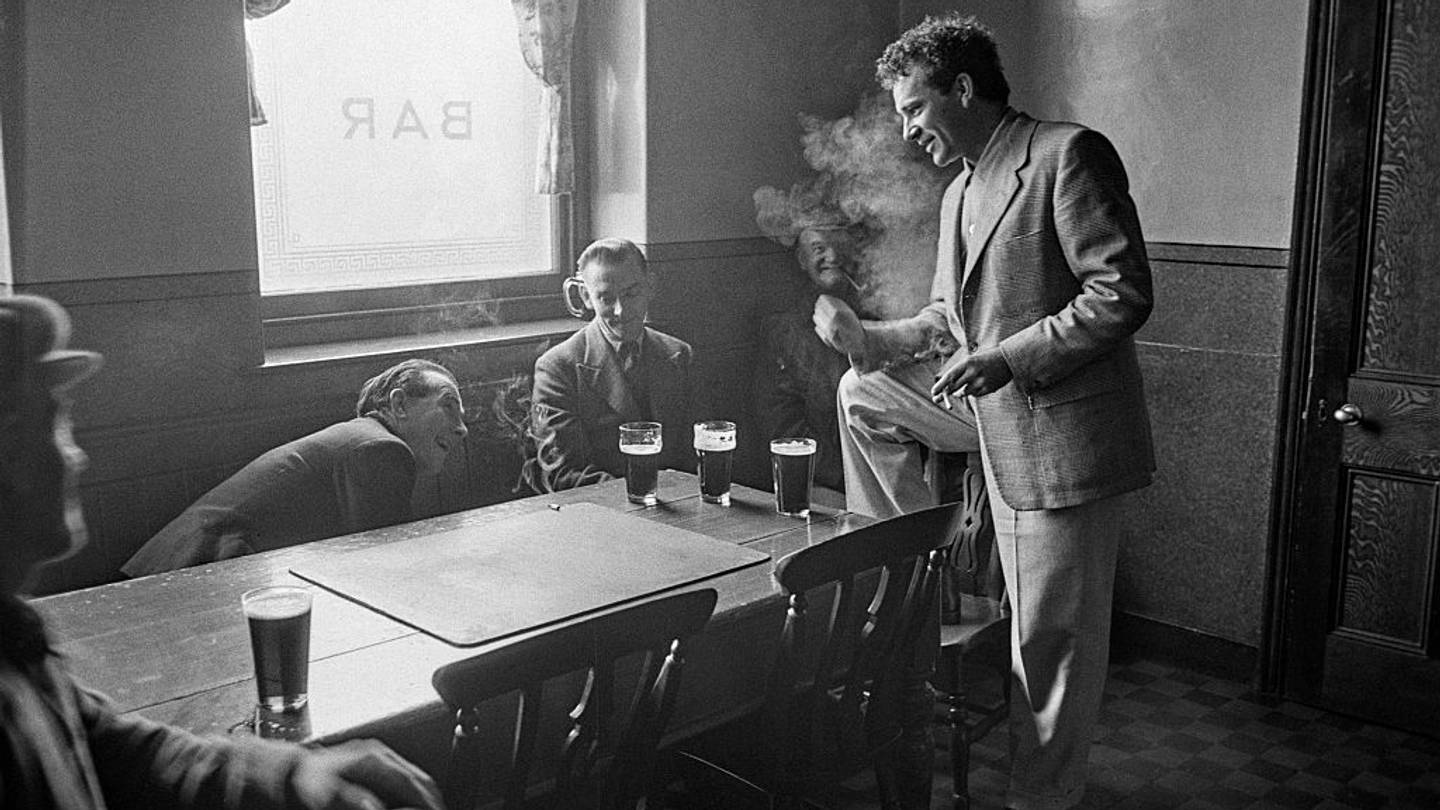 Ο Richard Burton και η αδιάκοπη μάχη του με τον αλκοολισμό