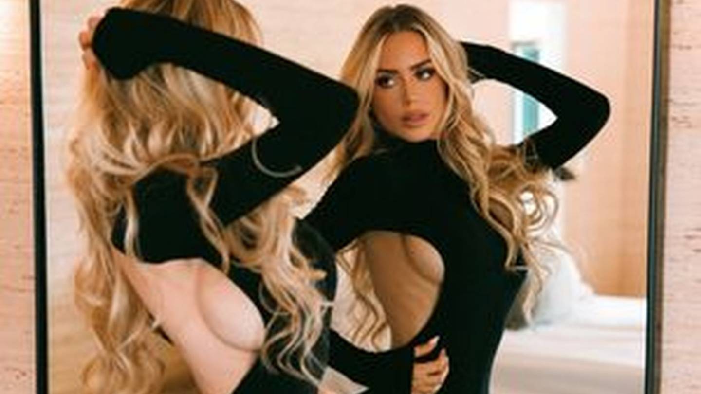 Το φόρεμα της Marli Buccola δεν αφήνει πολλά στη φαντασία