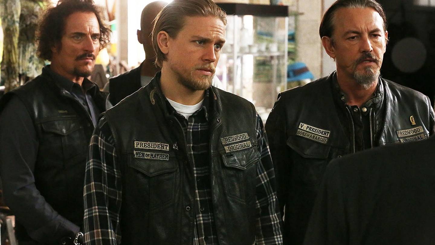 Sons of Anarchy: Επιστρέφει με νέα σειρά και τον Charlie Hunnam