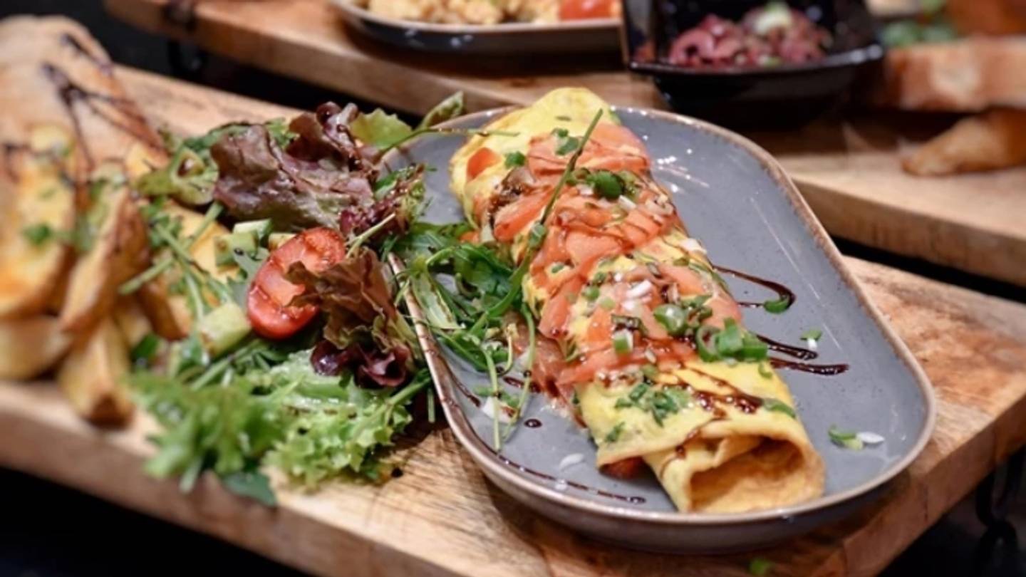 Στο νέο En Aithria Athens για brunch με θέα