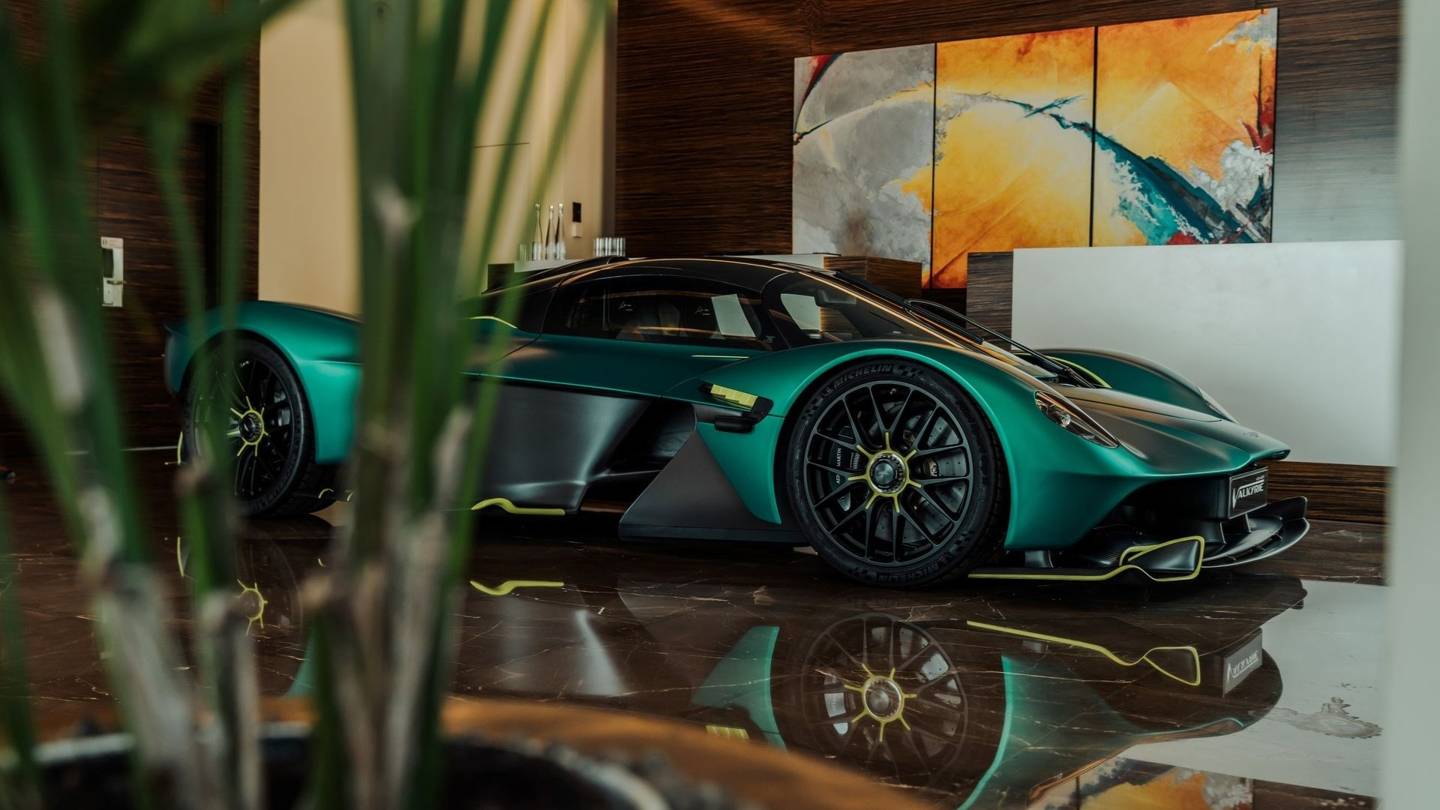 Χάλασε η απίθανη Aston Martin Valkyrie του Alonso μόλις την αγόρασε