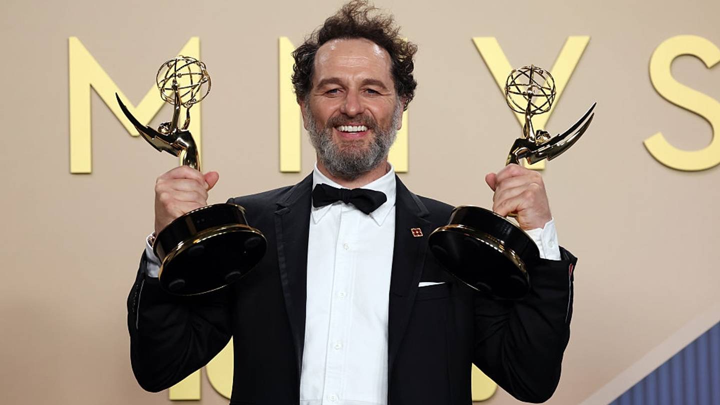Emmy 2026: Το Widow’s Bay έγραψε ιστορία με 14 βραβεία