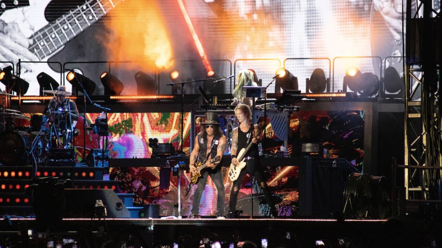 3 ώρες και 27 τραγούδια από τους Guns N' Roses στο ΟΑΚΑ