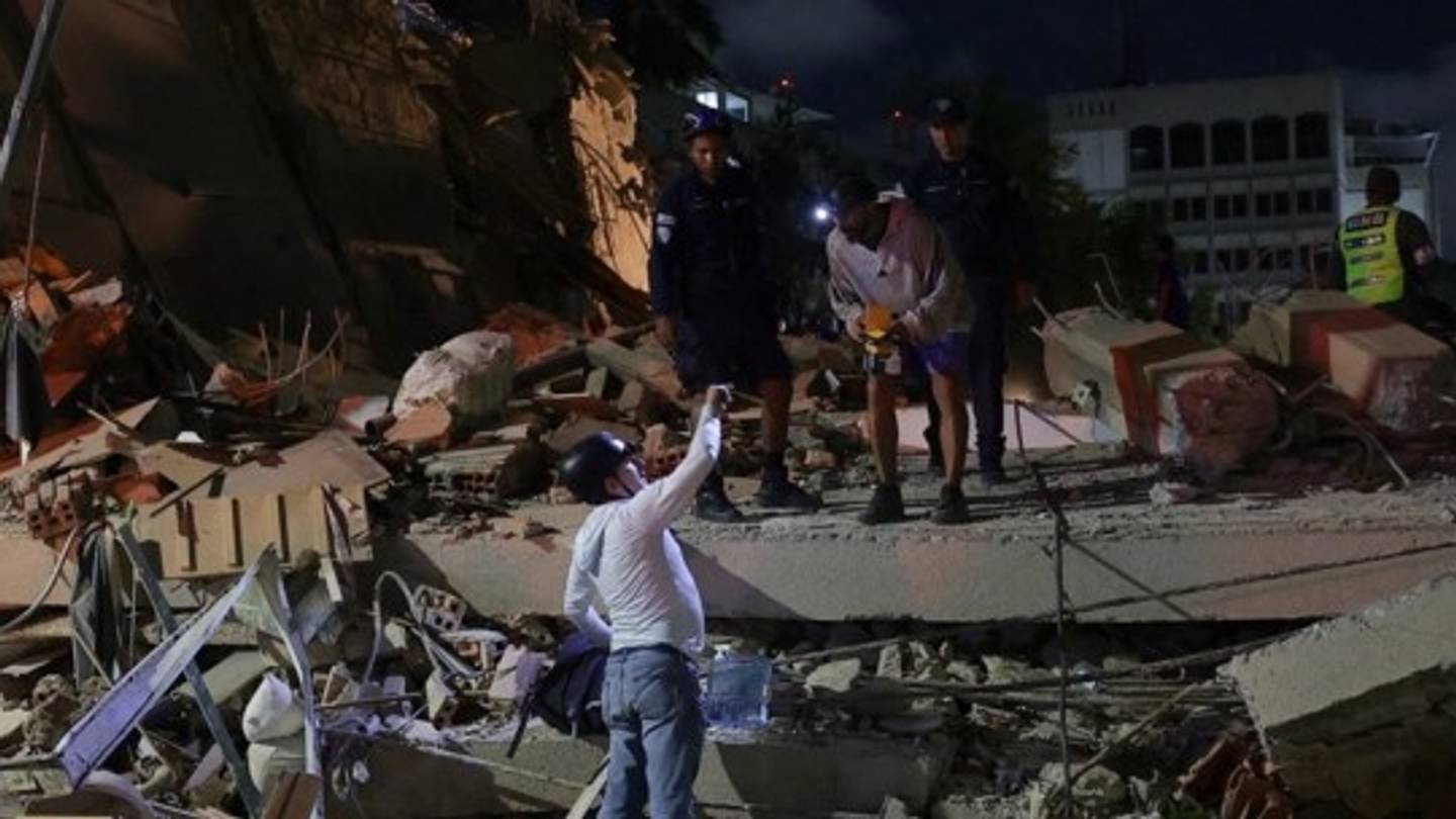 Διπλός σεισμός στη Βενεζουέλα-Φόβοι για χιλιάδες νεκρούς