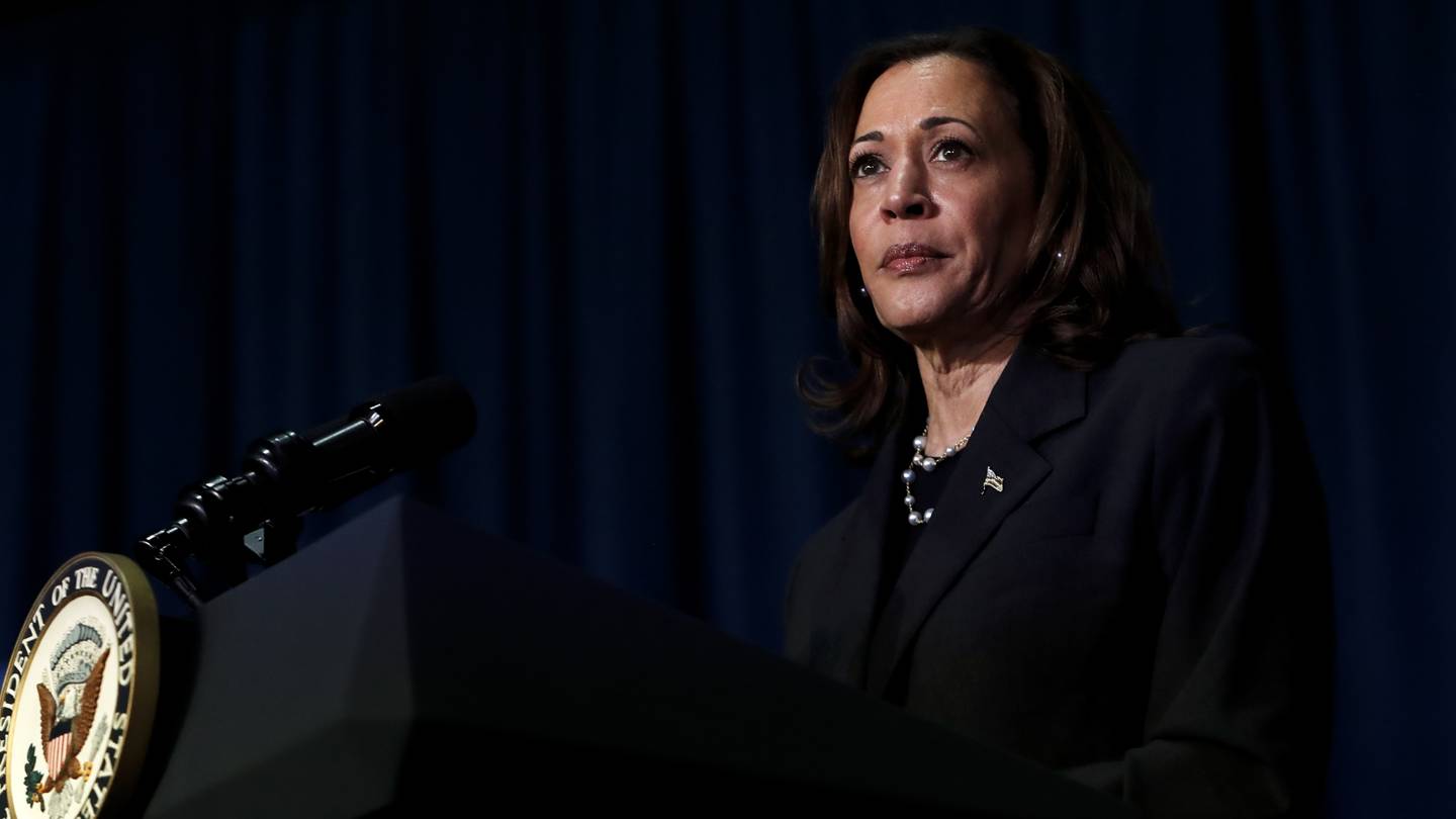 Όσα γνωρίζουμε για την Kamala Harris