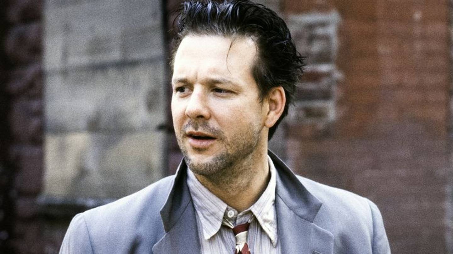 Ο Mickey Rourke ήταν ο βασιλιάς του boxy tailoring