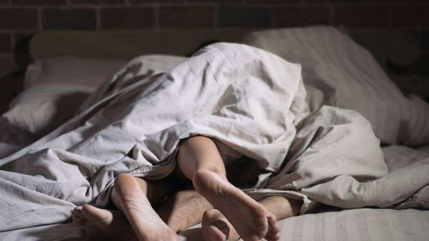 Γιατί βλέπουμε ερωτικά όνειρα και τι σημαίνουν