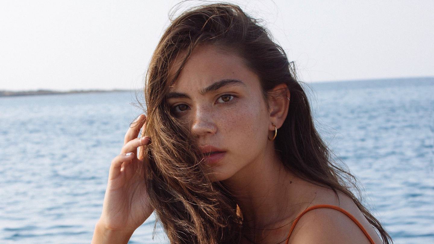 Η εξωτική ομορφιά της Christina Nadin