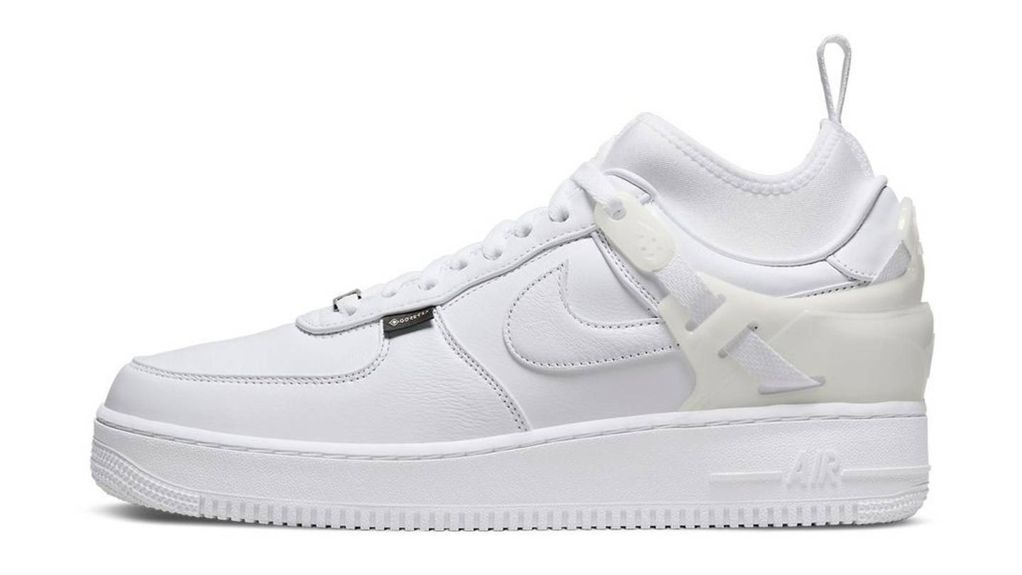 Λευκά sneakers, η επανάσταση