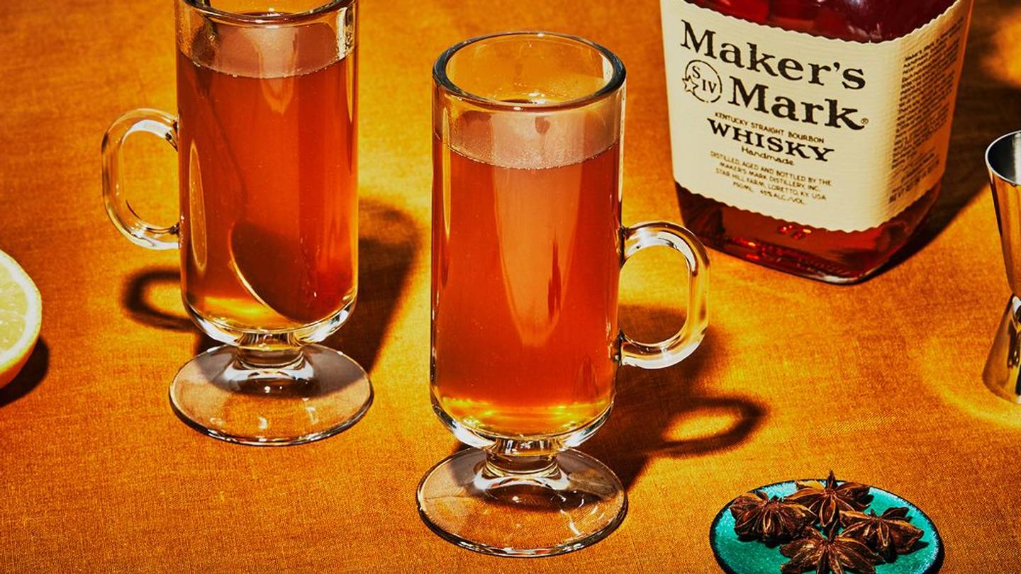 Η ιστορία και η συνταγή του Hot Toddy