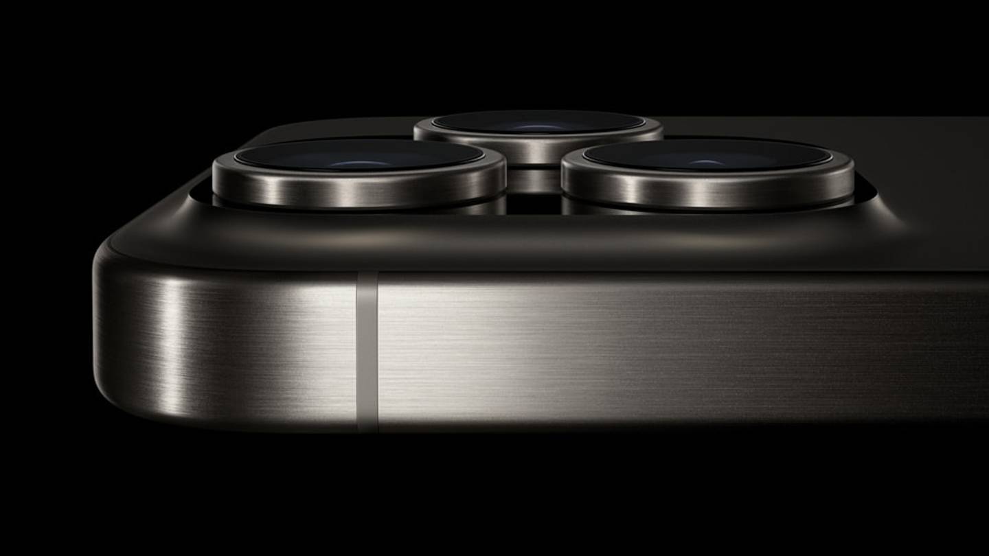 Σε τι υστερεί το iPhone 15 Pro σε σχέση με το iPhone 14 Pro