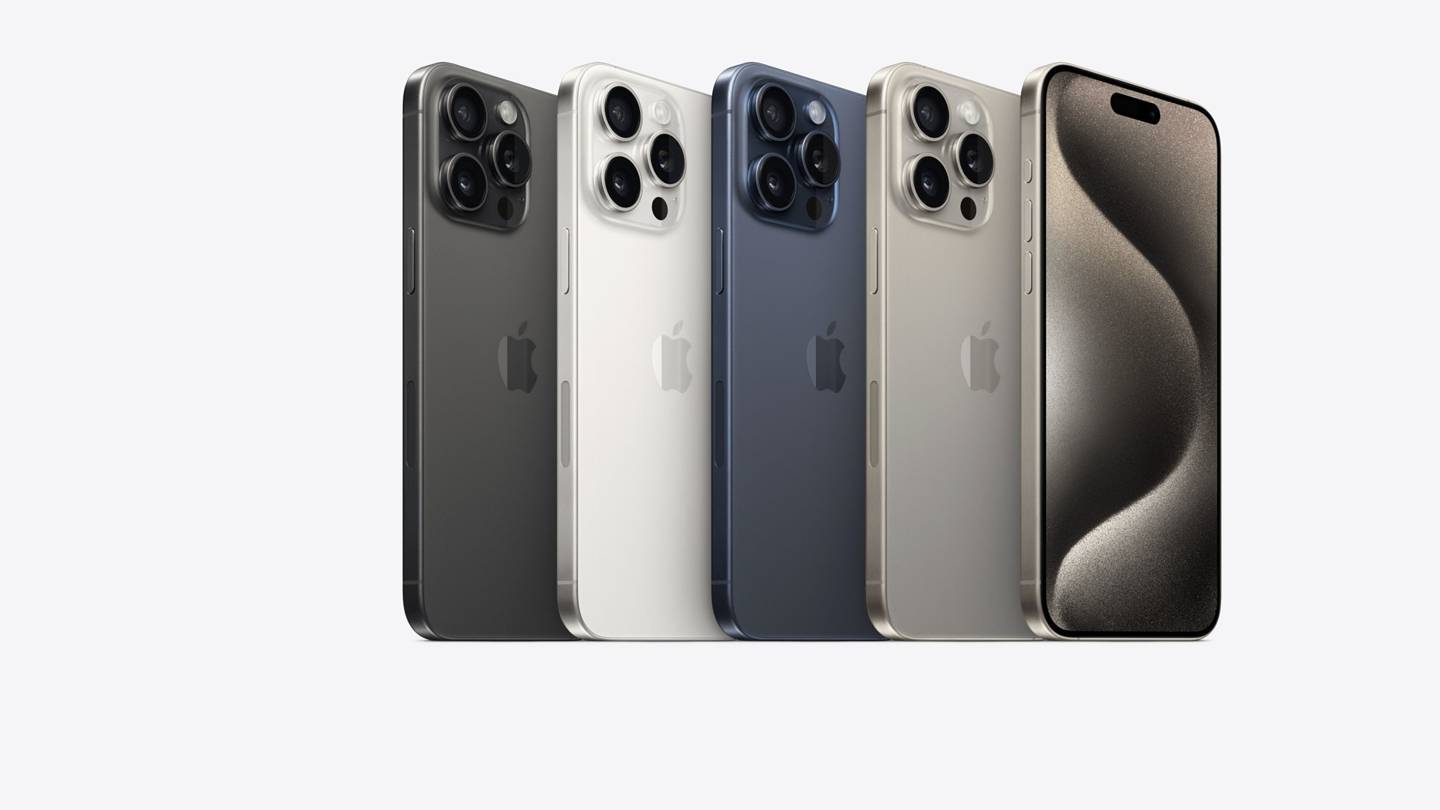 iPhone 15, τo μεγαθήριo της Apple με USB-C και περισκοπική κάμερα κατέφθασε