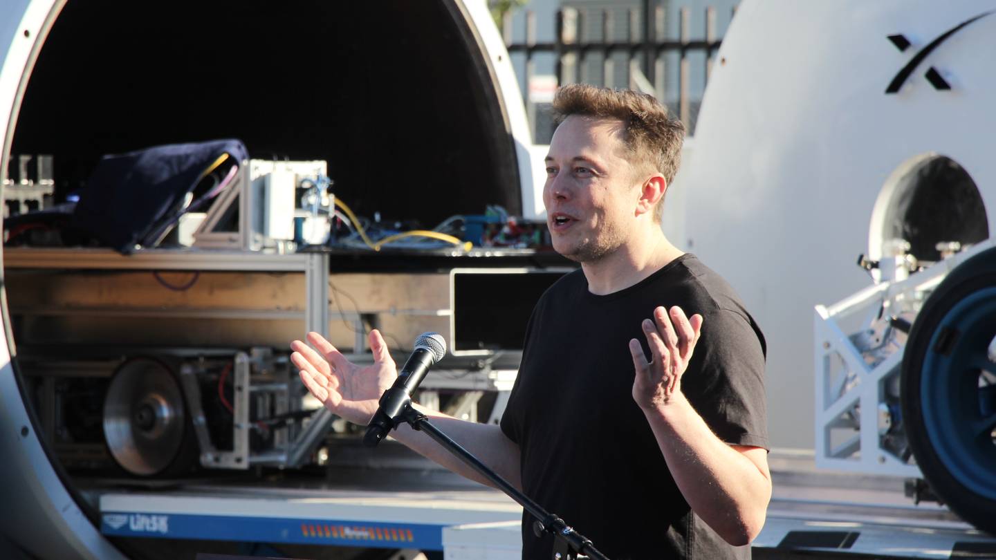 Η πρώτη νίκη της SpaceX απέναντι στην Blue Origin