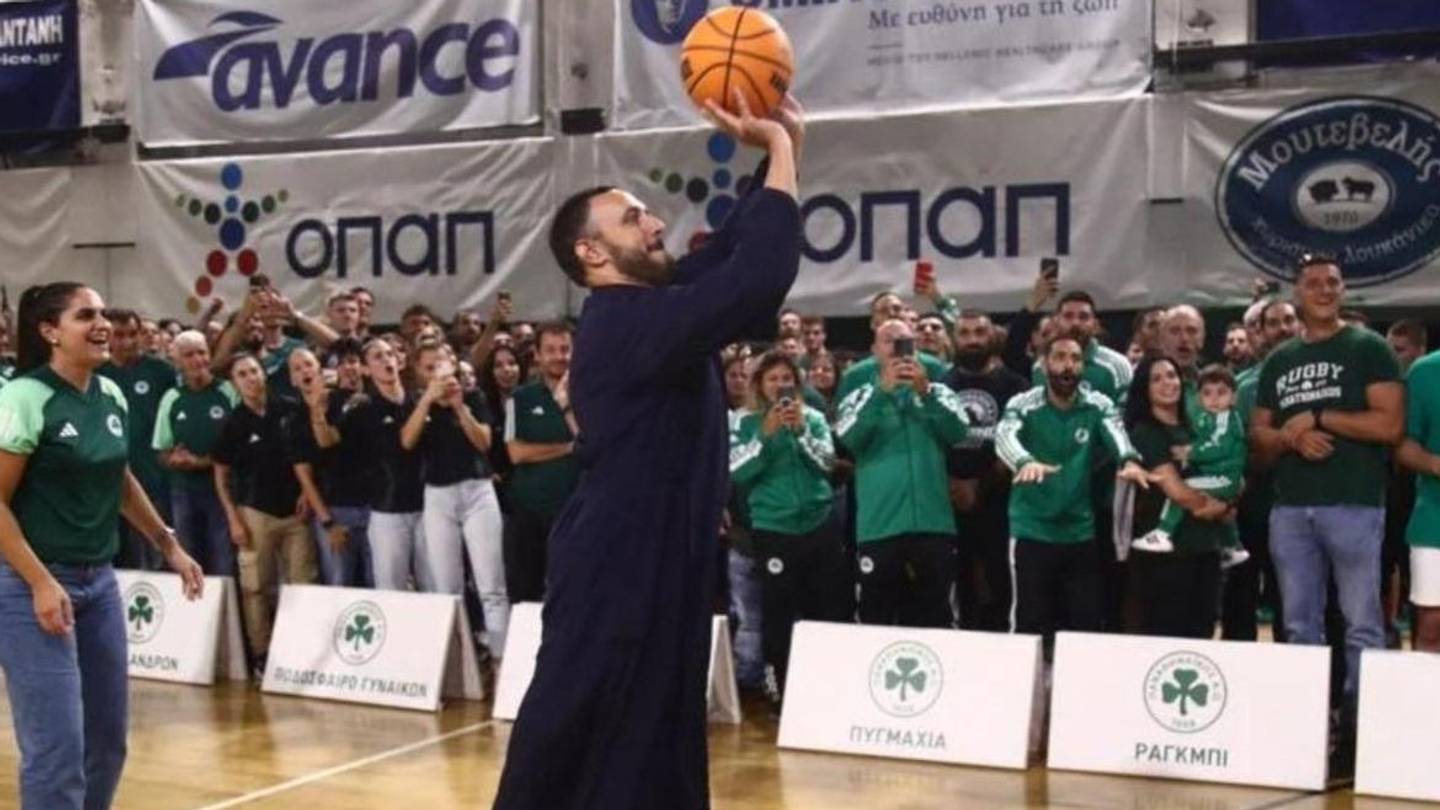 Παπάς-φίλαθλος του Παναθηναϊκού έγινε viral -Έδωσε το σύνθημα για το 
