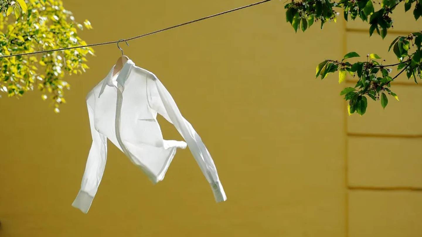 Λευκό πουκάμισο με αυτά τα αρώματα