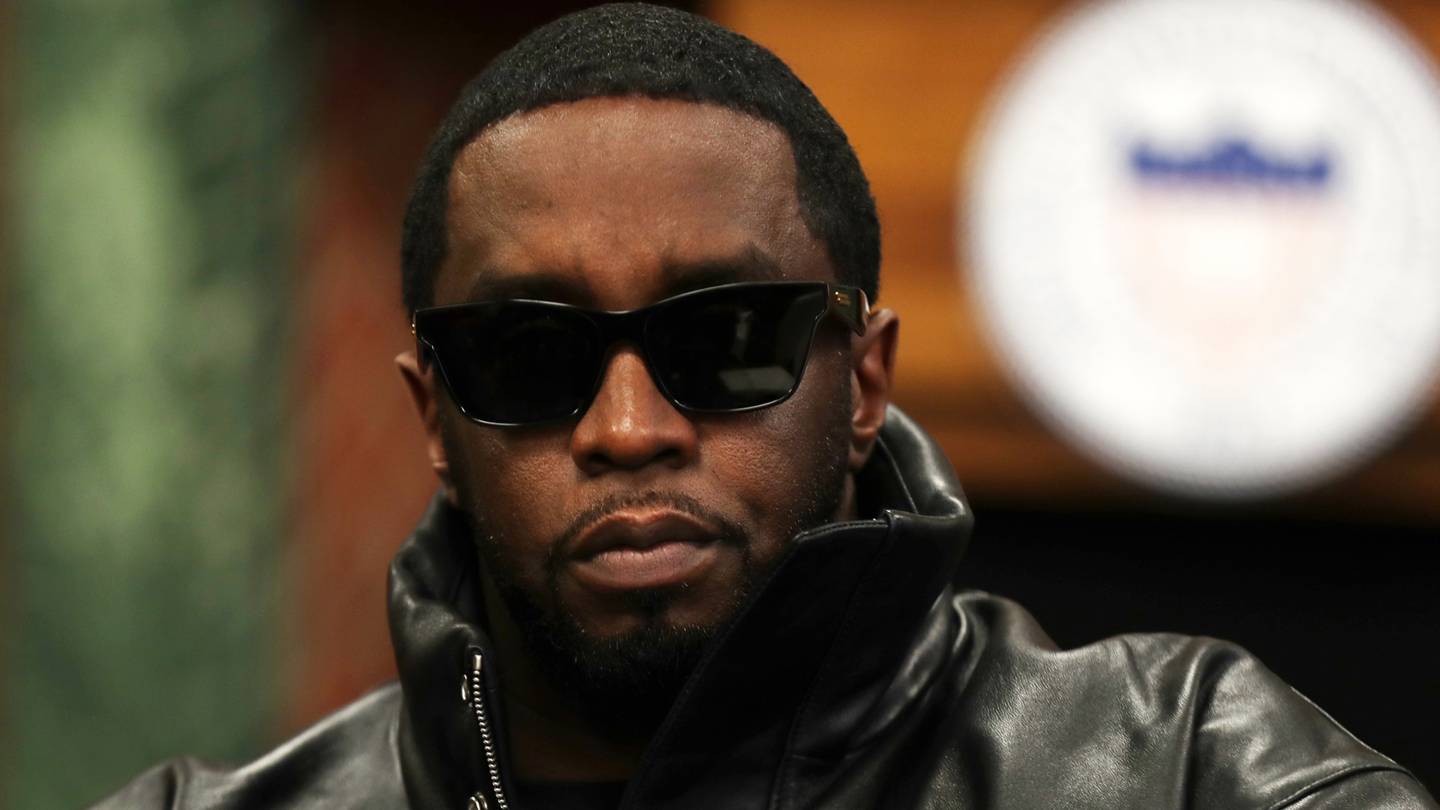 Το FBΙ έκανε έφοδο στα σπίτια του Puff Daddy