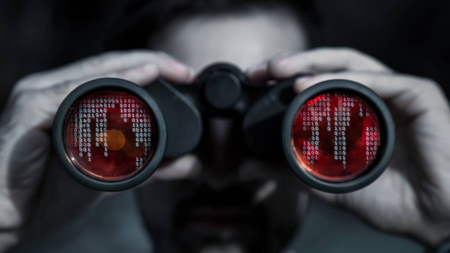 Έρωτας ή stalking; Πώς να εντοπίζετε τα red flags στις ψηφιακές σχέσεις