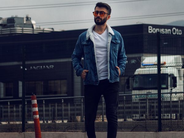 Πώς το ντύσιμο επηρεάζει την εικόνα που σχηματίζουν οι άλλοι για σένα