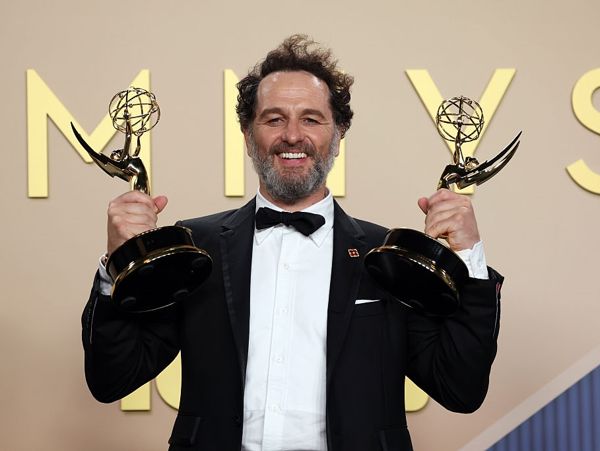 Emmy 2026: Το Widow’s Bay έγραψε ιστορία με 14 βραβεία