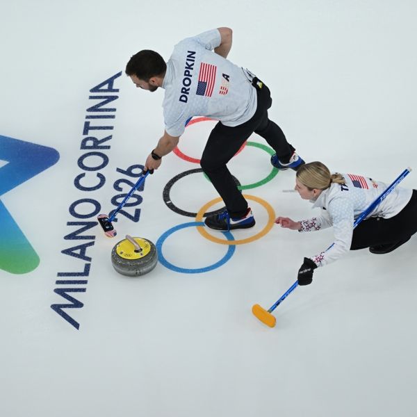 Μάθε παιδί μου Curling: Πώς παίζεται το πιο παράξενο άθλημα των Χειμερινών Ολυμπιακών Αγώνων