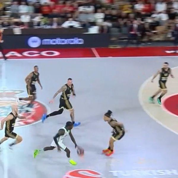 Κατάλαβε κανείς τι έκανε ο Kendrick Nunn στον αγώνα με τη Μονακό; (video)