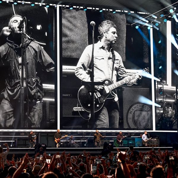 Το comeback των Oasis γίνεται ντοκιμαντέρ από τον δημιουργό των Peaky Blinders