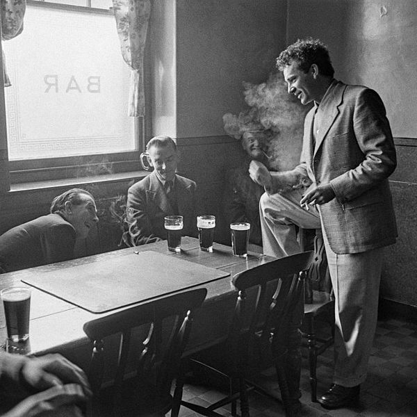 Ο Richard Burton και η αδιάκοπη μάχη του με τον αλκοολισμό