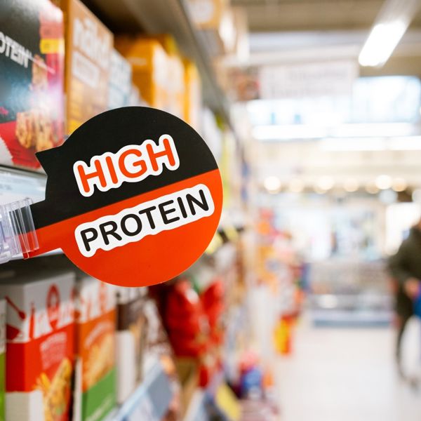 Proteinmaxxing: Γιάτι όλοι έχουν τρελαθεί με την πρωτεΐνη