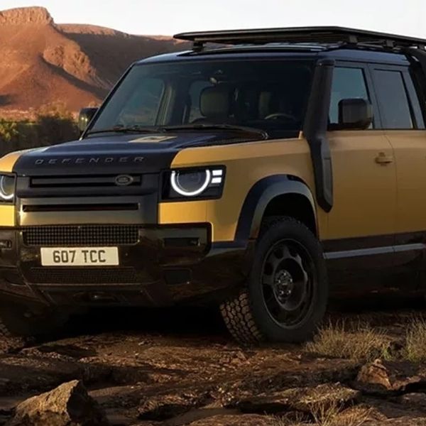 Defender Trophy: 