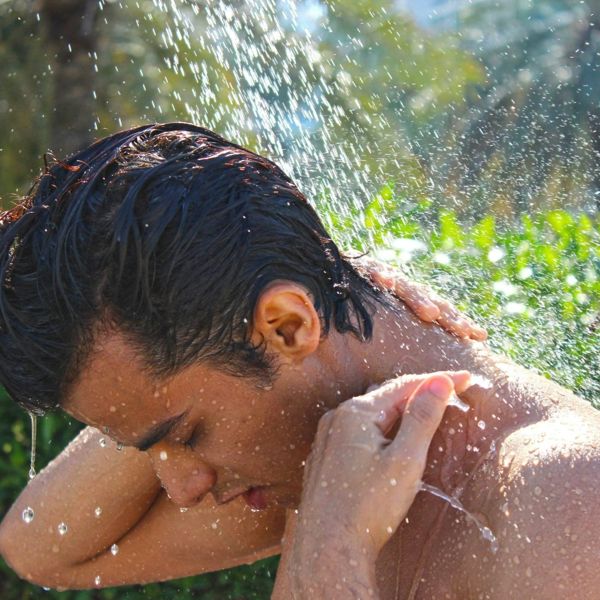 Πόσο συχνά πρέπει να πλένουν οι άντρες τα μαλλιά τους