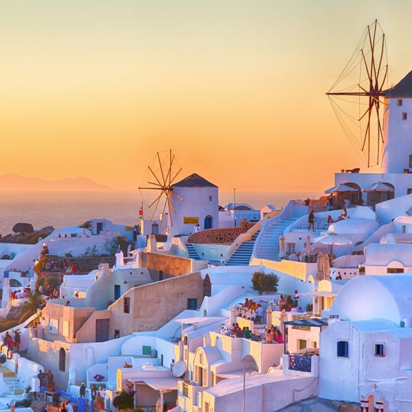 Ένα ψαροχώρι στην Ινδονησία μιμείται την Σαντορίνη