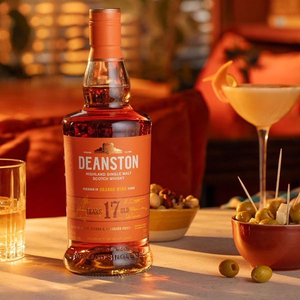 Το Deanston έβαλε το whisky σε orange wine βαρέλι