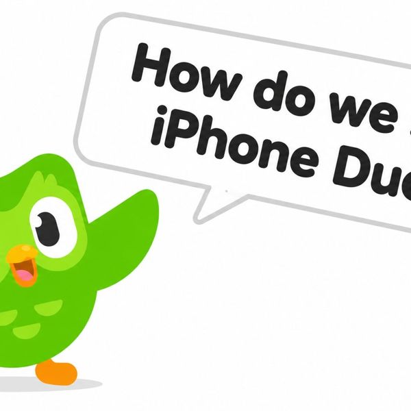 Η Apple παρουσίασε το iPhone Duo και το Duolingo είχε να της πει δυο λογάκια