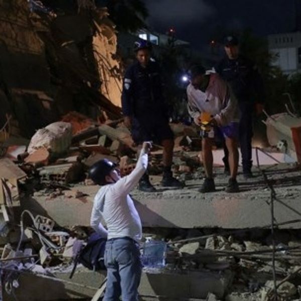Διπλός σεισμός στη Βενεζουέλα-Φόβοι για χιλιάδες νεκρούς
