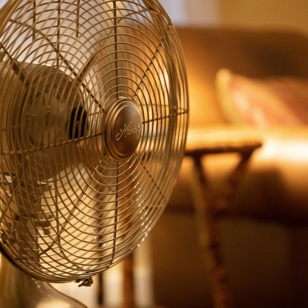 Πώς να φτιάξεις πολύ φθηνά τον δικό σου ανεμιστήρα