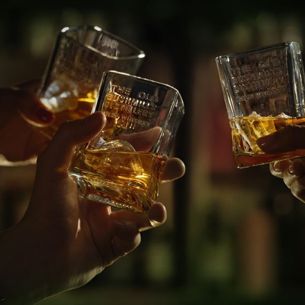 St. Patrick’s Day με Bushmills: Η γιορτή, τα parties και η αυθεντική ιρλανδική διάθεση στην Αθήνα!