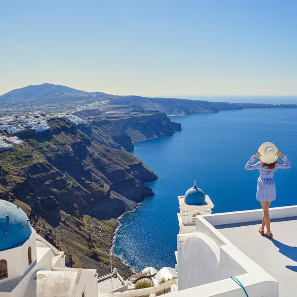 Πόσα λεφτά αφήνουν τελικά οι τουρίστες στην Ελλάδα;