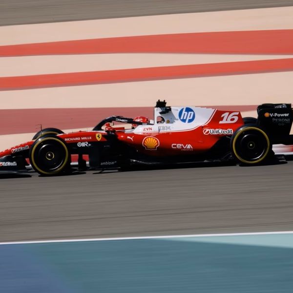 F1: Το νέο μονοθέσιο της Ferrari έχει αεροτομή και στην εξάτμιση