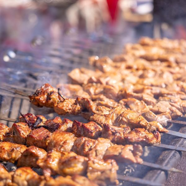 BBQ: Γιατί πρέπει να ψήνεις πάντα με δύο ζώνες φωτιάς